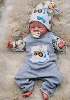 Handmade Latzhose, Pulli & Mütze gr.56